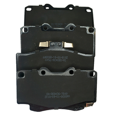 Mitsubishi PAJERO I L04 G D349 MB 500 812 ディスクブレーキ用低金属セラミックブレーキパッド