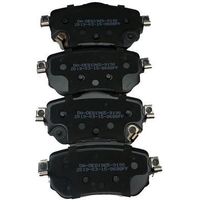 基準番号 P14823.02 OE 440603981R 440605889R用のセラミック低金属ディスクブレーキパッド