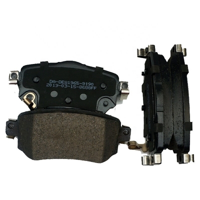 基準番号 P14823.02 OE 440603981R 440605889R用のセラミック低金属ディスクブレーキパッド